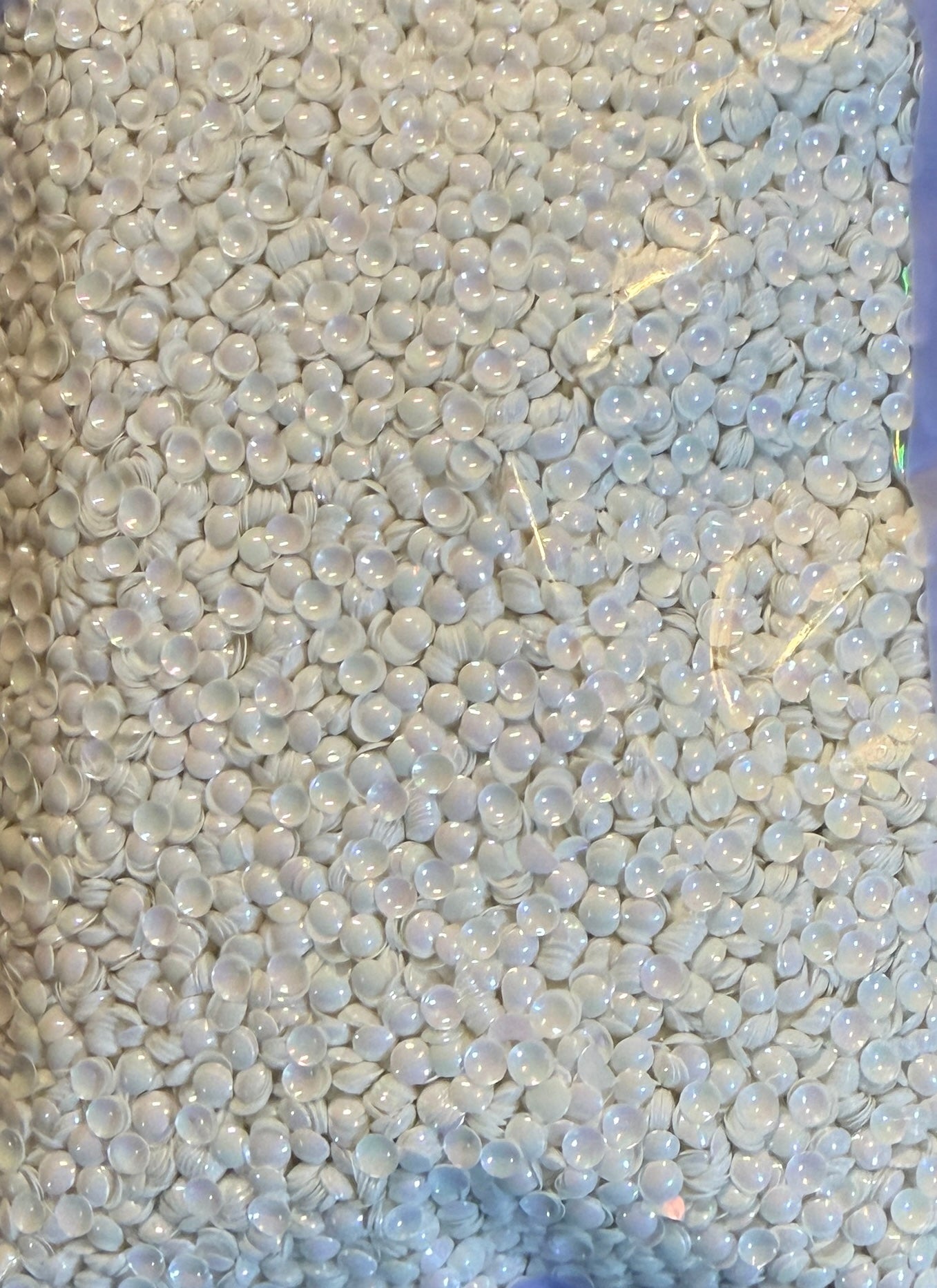 GLA-18 White Bubble Glitter