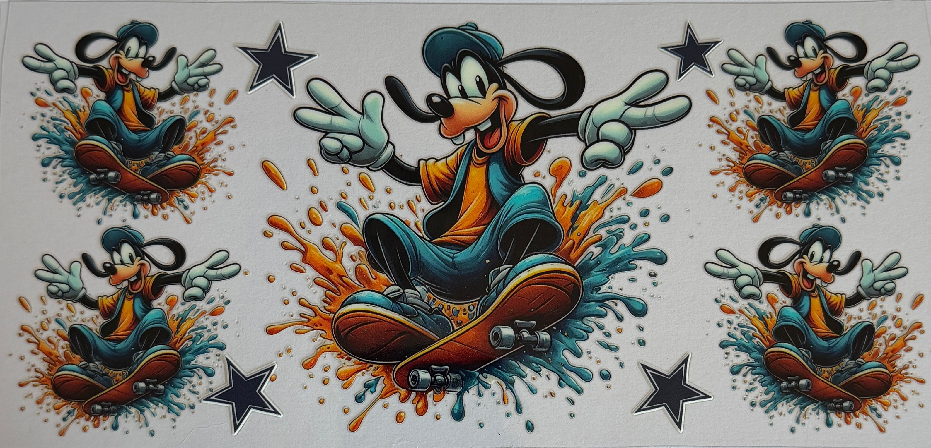 16W127 Skateboarding Cartoon Dog