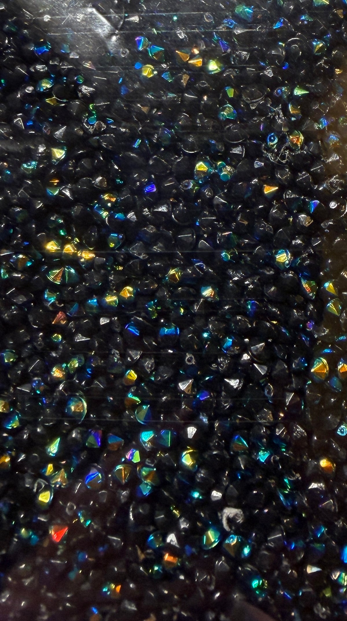 R7 Black AB Acrylic Rhinestones